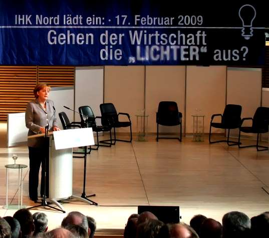 Bild Merkel auf IHK-Tagung